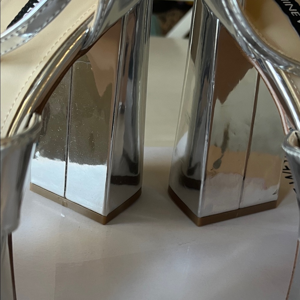 Nine West Vicky3 silver platforms - Picture 10 of 11